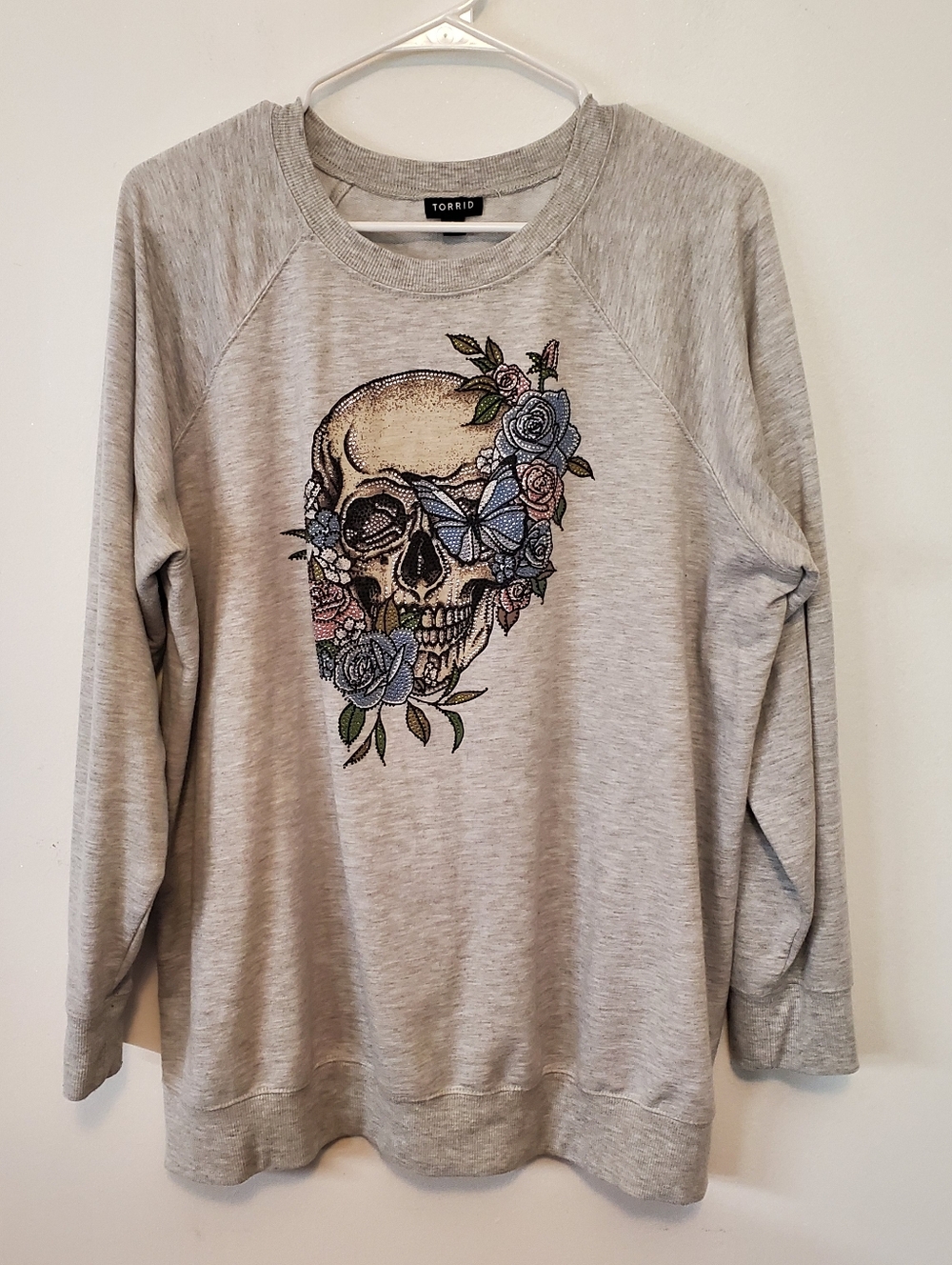 Torrid Long Sleeve tee with skull and floral design Size 2X